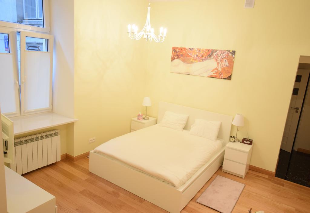 Elegant Apartment Foksal Варшава Экстерьер фото